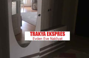 Taşoluk Mahallesi evden eve nakliyat® 0212 553 88 60 0532 500 24 62 Taşoluk Mahallesievden Eve Nakliyat Taşoluk Mahallesievden Eve Nakliyat hakkında şikayeti olmayan ekonomik garantili sigortalı güvenilir nakliyat firmasıdır.Ürünleriniz Baloncuklu naylon ile hiç bir deformasyon olmaksızın sarılır kırılacak eşyalarınız hakeza aynı güvenlik koşulları sağlanacak şekilde paketlenir, giyecekleriniz askılıklı dolaplar ile ütüsü dahi bozulmadan paketlenir. Bizi tercih eden binlerce mutlu müşerimiz arasında sizde yerinizi alın, Taşoluk MahallesiEşya Taşıma Eşya taşımanın bu alanda uzman olan kişiler tarafından yapılması, Taşoluk Mahallesieşya taşıma ile mümkün oluyor. Hizmet detayları verilmiştir. [caption id=